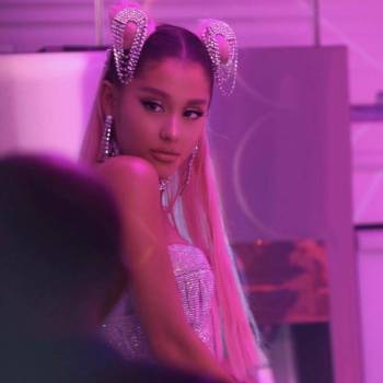 rs_1080x1080-190117134343-ariana-grande-7-rings-music-video-instagram-photos-cc.11719